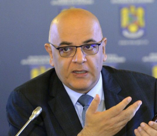 Raed Arafat ramane in Ministerul Sanatatii.Cine preia conducerea CNAS?